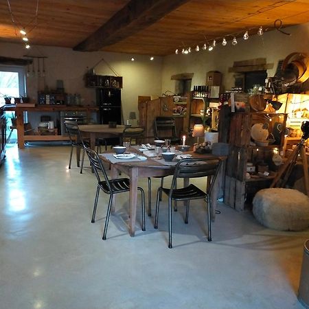 Suites De Campagne Les Eydieux, Petits Dejeuners Inclus Saint-Angel  Екстериор снимка