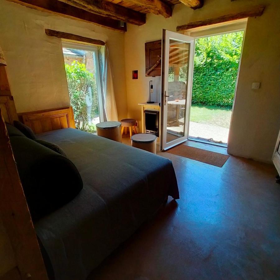Suites De Campagne Les Eydieux, Petits Dejeuners Inclus Saint-Angel  Екстериор снимка